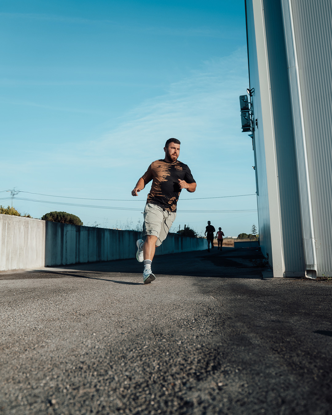 Um treino mediano feito vale sempre mais do que 𝘂𝗺 𝘁𝗿𝗲𝗶𝗻𝗼 𝗽𝗲𝗿𝗳𝗲𝗶𝘁𝗼 𝗮𝗱𝗶𝗮𝗱𝗼. 

Bora treinar?! 

#unbrokenbox #crosstraining #crossfitportugal #crossfit #treinofuncional #workout #workoutmotivation #wod #sport #santarém #santarem #santaremportugal #youareunbroken