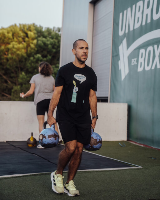 Às vezes o treino é só isto: pegar no peso e não largar! 🤣🔥
#unbrokenbox #crosstraining #crossfitportugal #crossfit #treinofuncional #workout #workoutmotivation #wod #sport #santarém #santarem #santaremportugal #youareunbroken